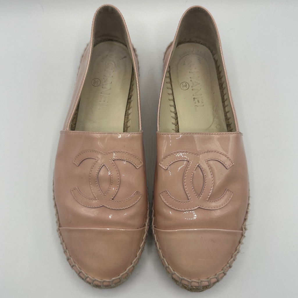 Chanel Baby Pink Shiny Patent Leather Cc Logo Espadrille Pull Ons Eu 37